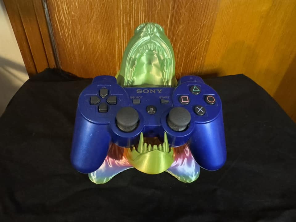 Wolf Head Controller Holder