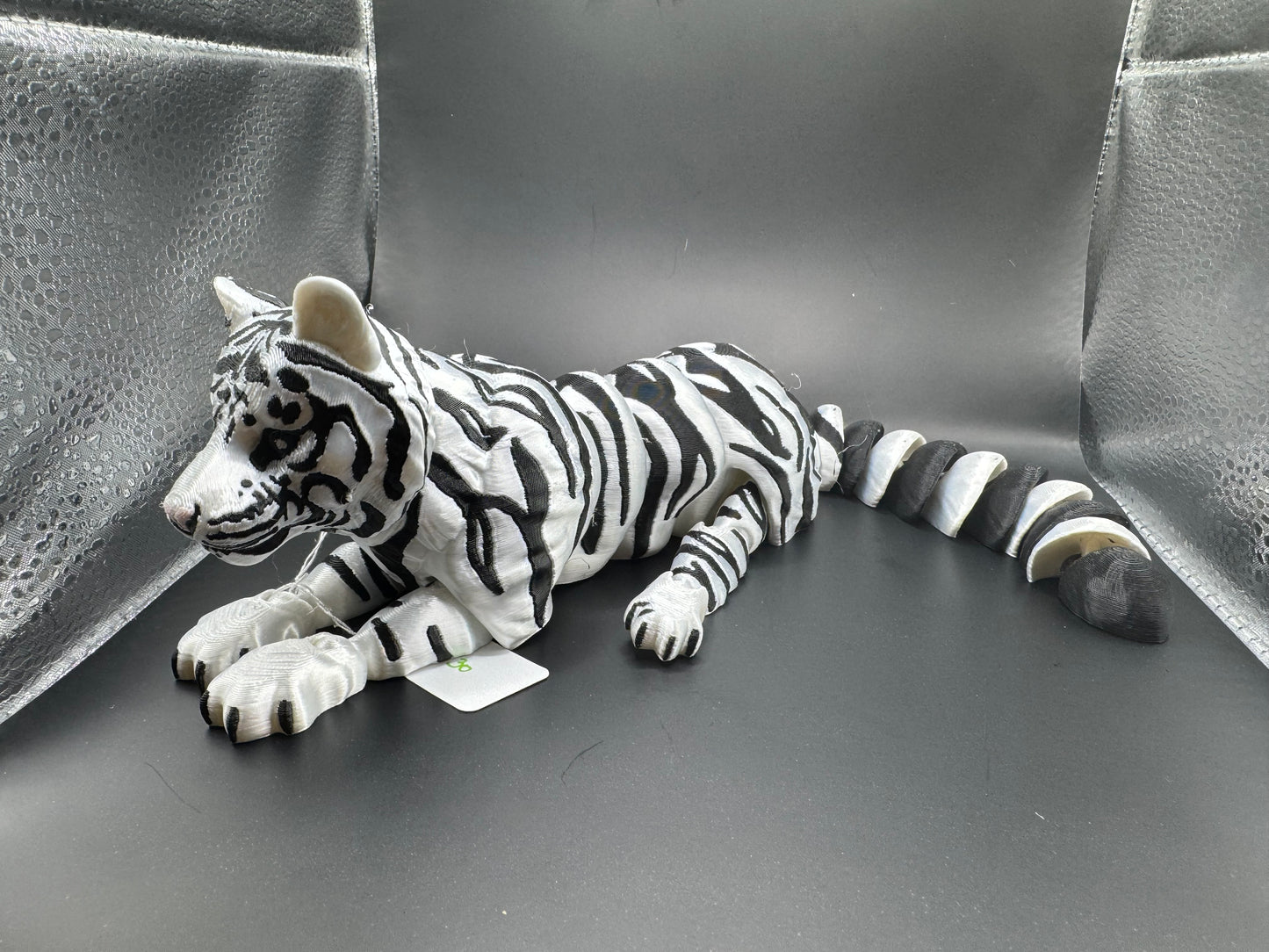 Tiger, Large