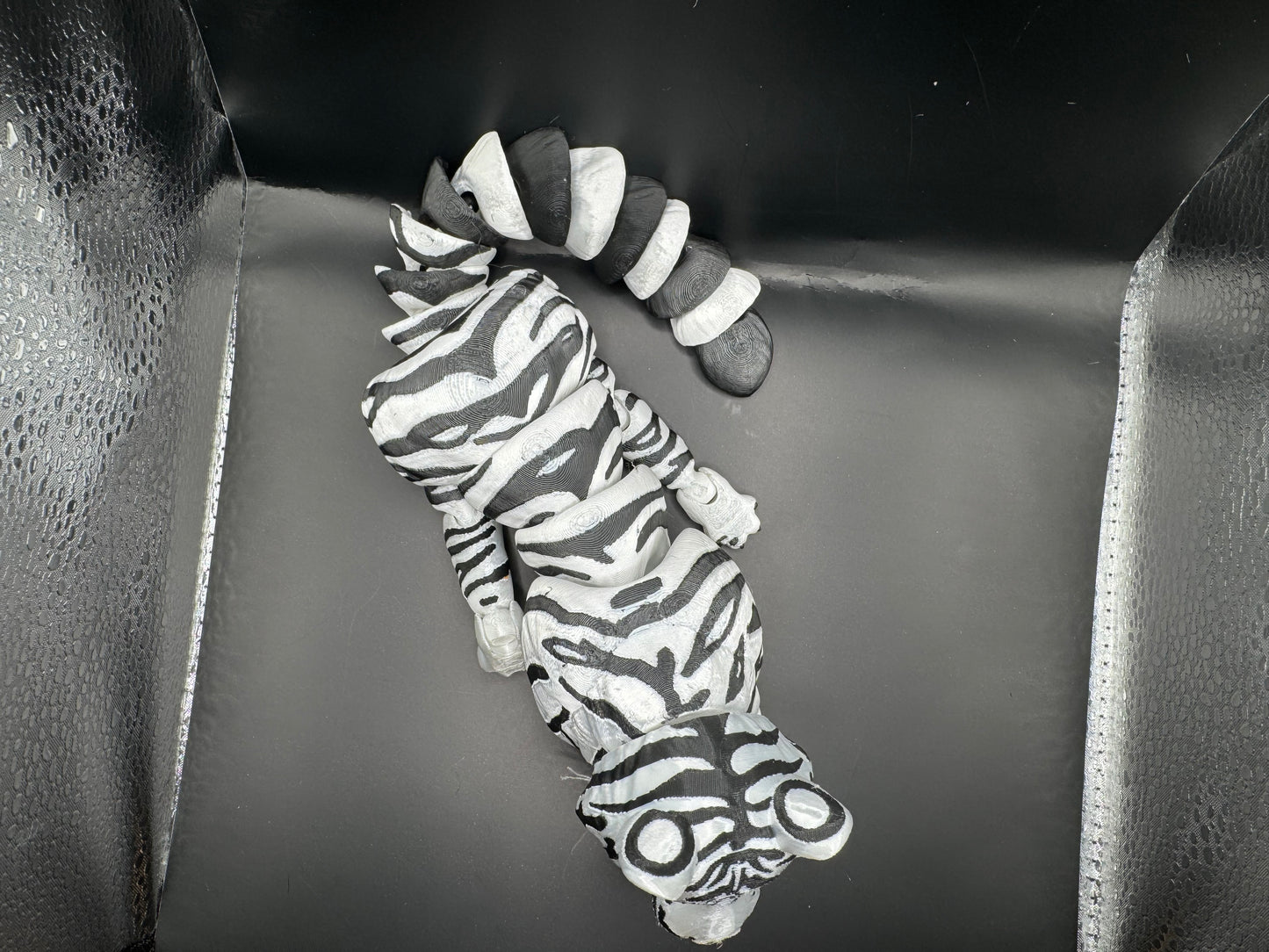 Tiger, Large